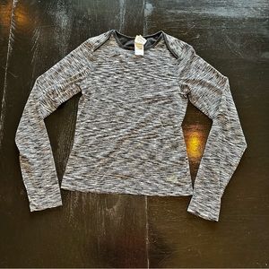 The North Face Small Long sleeve Gray Warm Nylon Shirt